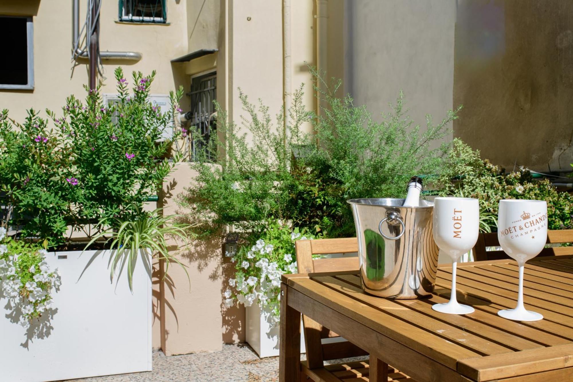 Petit Bijou Near Porto Antico Apartment Генуа Екстериор снимка